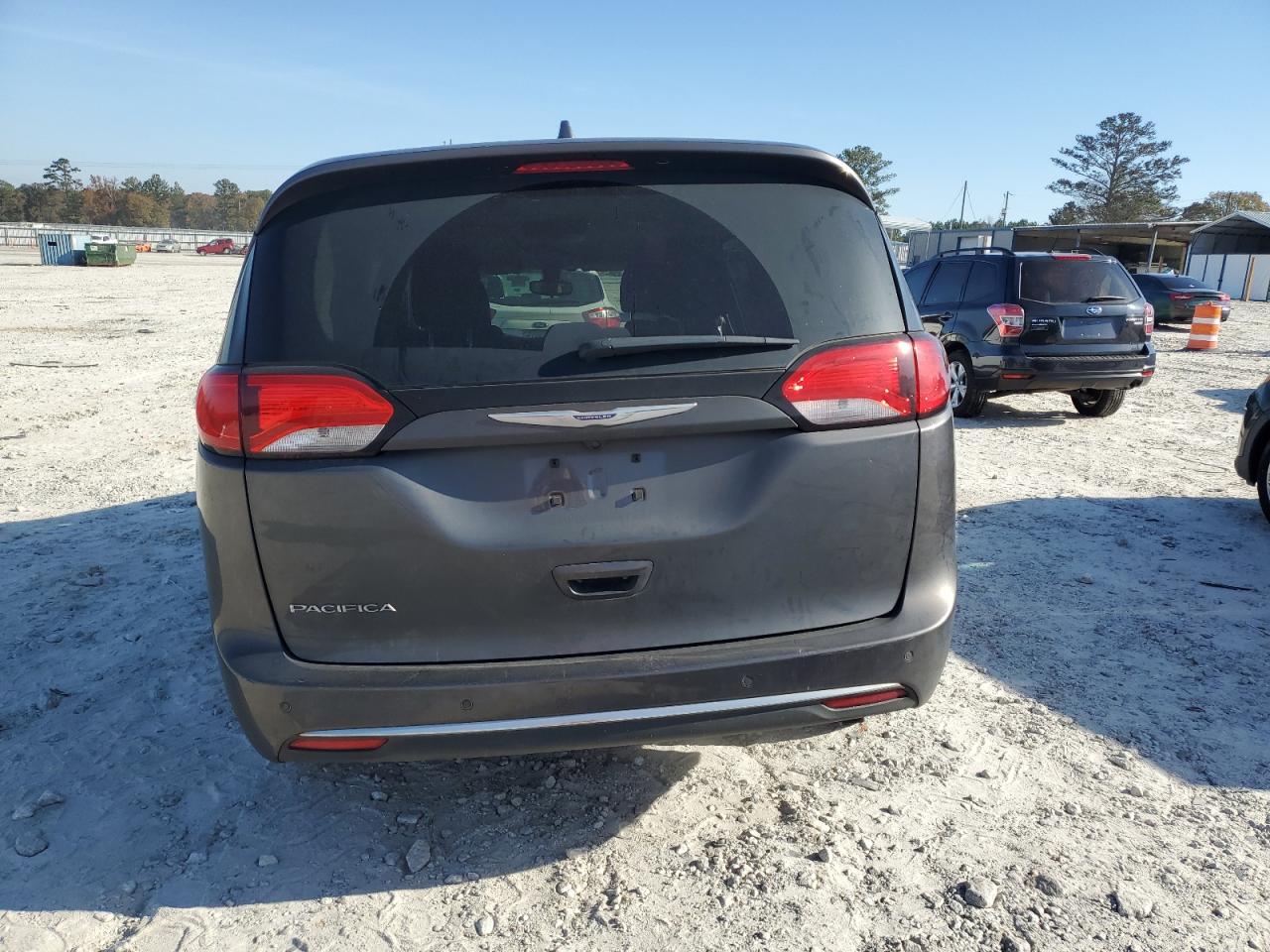 2017 Chrysler Pacifica VIN 2C4RC1BG0HR850811 Copart auction photo, all over damage thumbnail 6