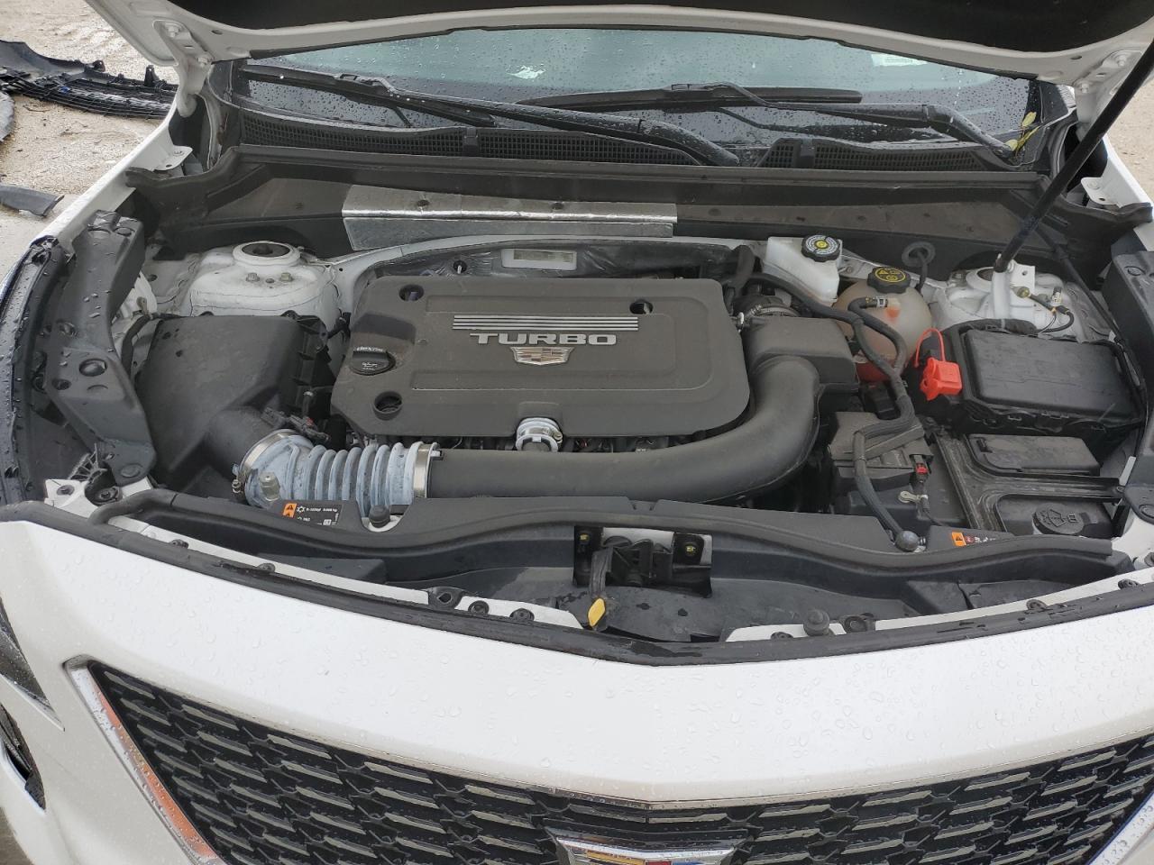 2021 Cadillac XT4 VIN 1GYAZAR48MF084877 Copart auction photo, front end / minor dent/scratches damage thumbnail 13