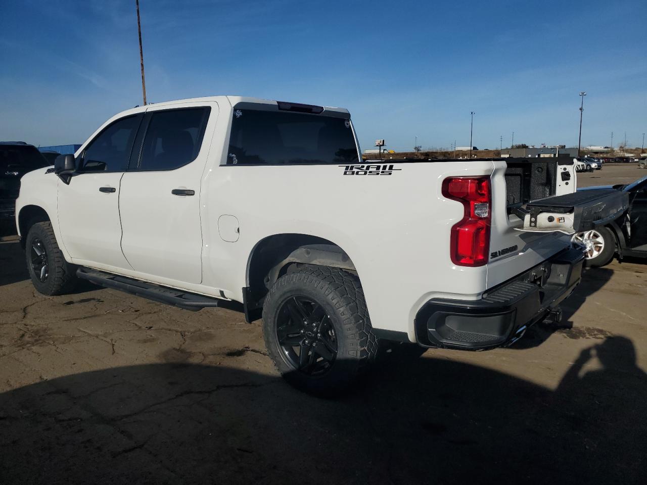 2022 Chevrolet Silverado VIN 3GCPYCEL2NG122194 Copart auction photo, water/flood damage thumbnail 2