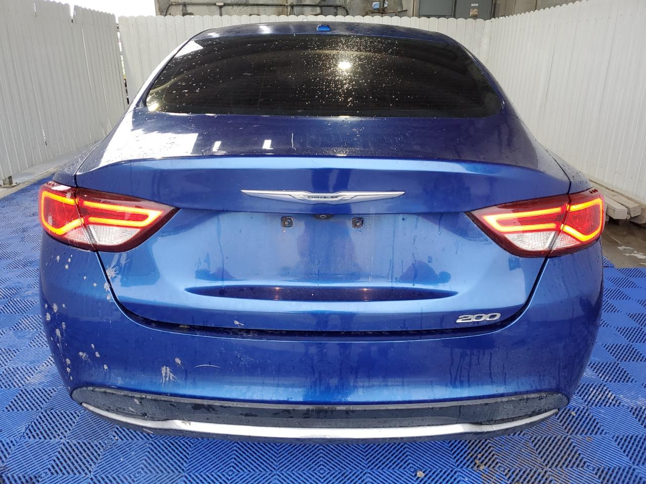2015 Chrysler 200 VIN 1C3CCCAB9FN680860 Copart auction photo, front end / minor dent/scratches damage thumbnail 6