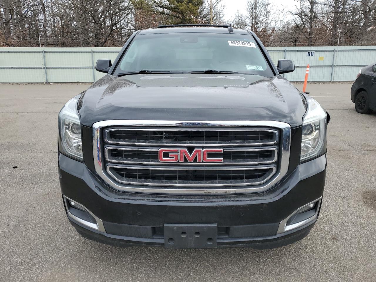 2018 GMC Yukon VIN 1GKS2DKC7JR367643 Copart auction photo, side / front end damage thumbnail 5