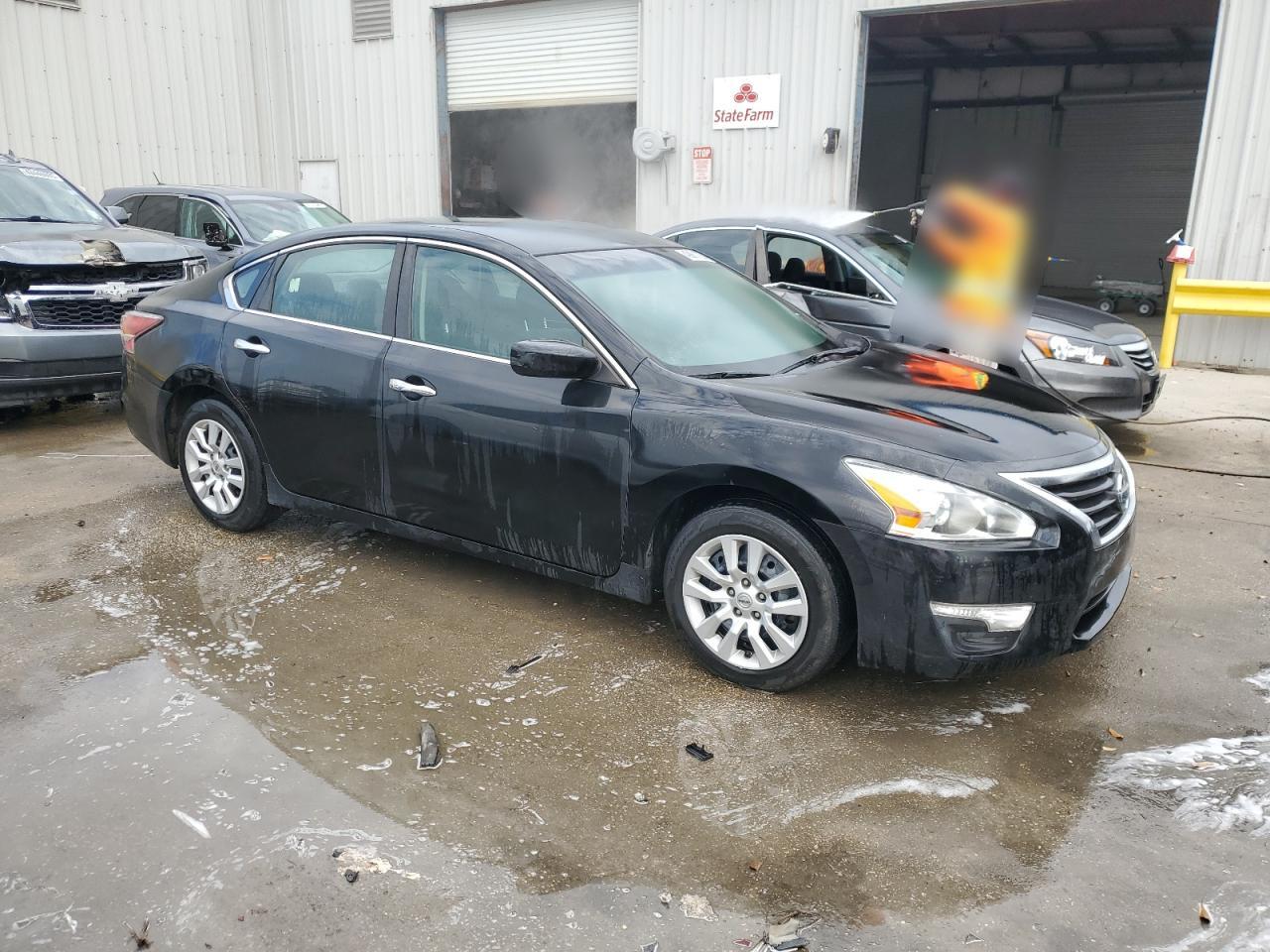 2015 Nissan Altima VIN 1N4AL3AP1FN325329 Copart auction photo, front end damage thumbnail 4
