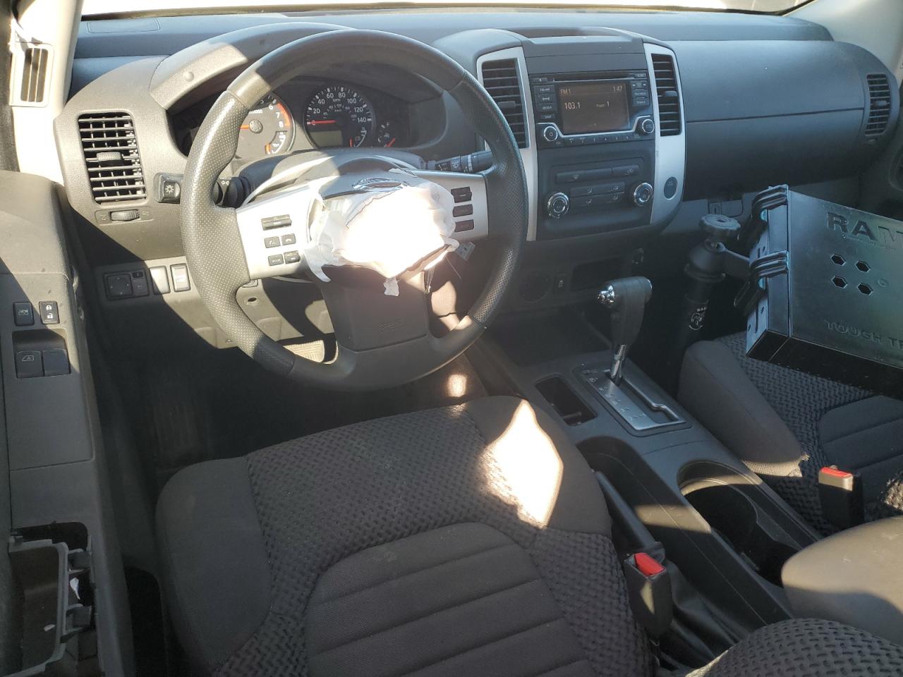 2018 Nissan Navara (Frontier) VIN 1N6BD0CT9JN763462 Copart auction photo, front end / side damage thumbnail 8
