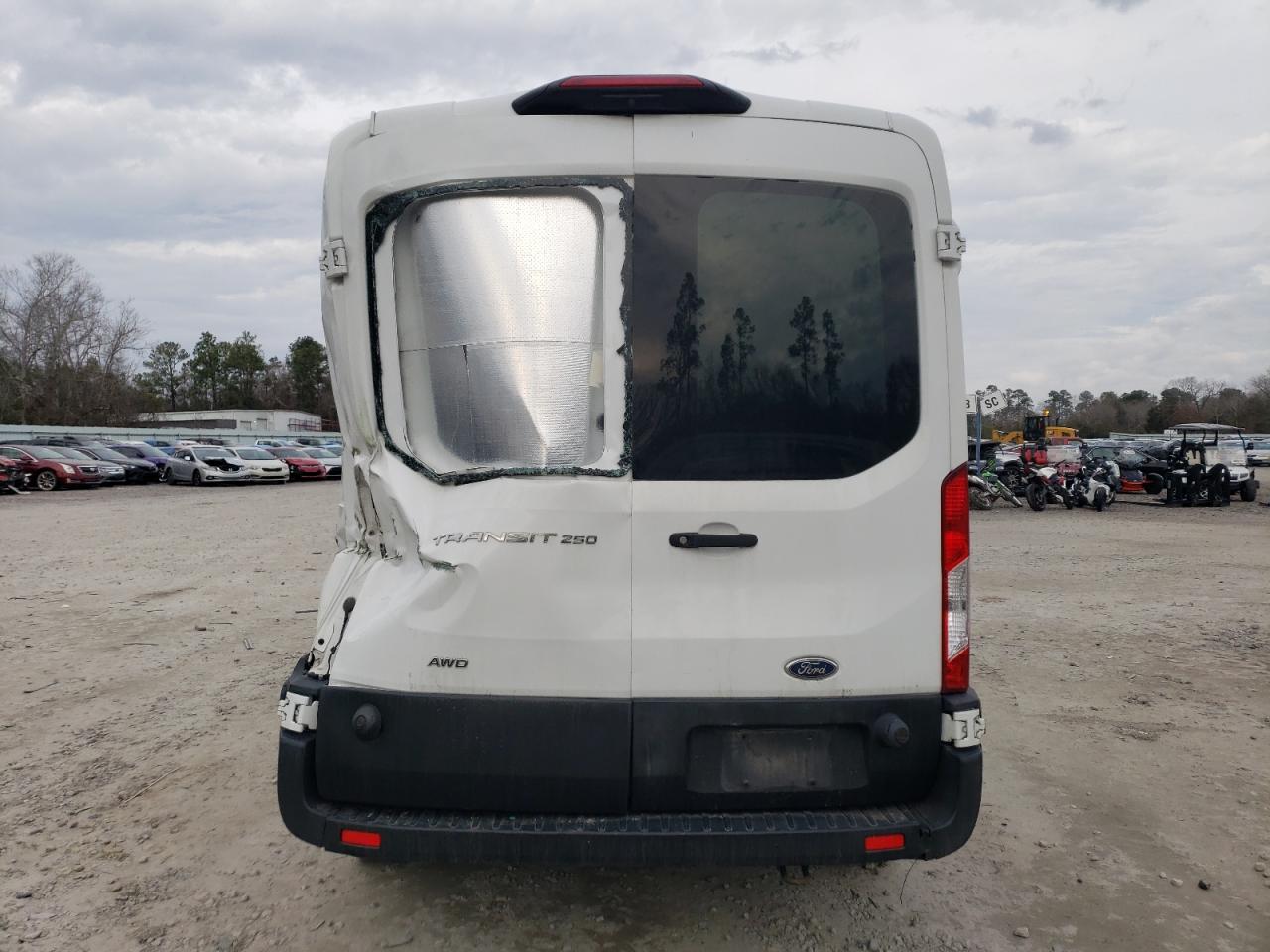 2020 Ford Transit VIN 1FTBR2C82LKA40407 Copart auction photo, front end / rear end damage thumbnail 6