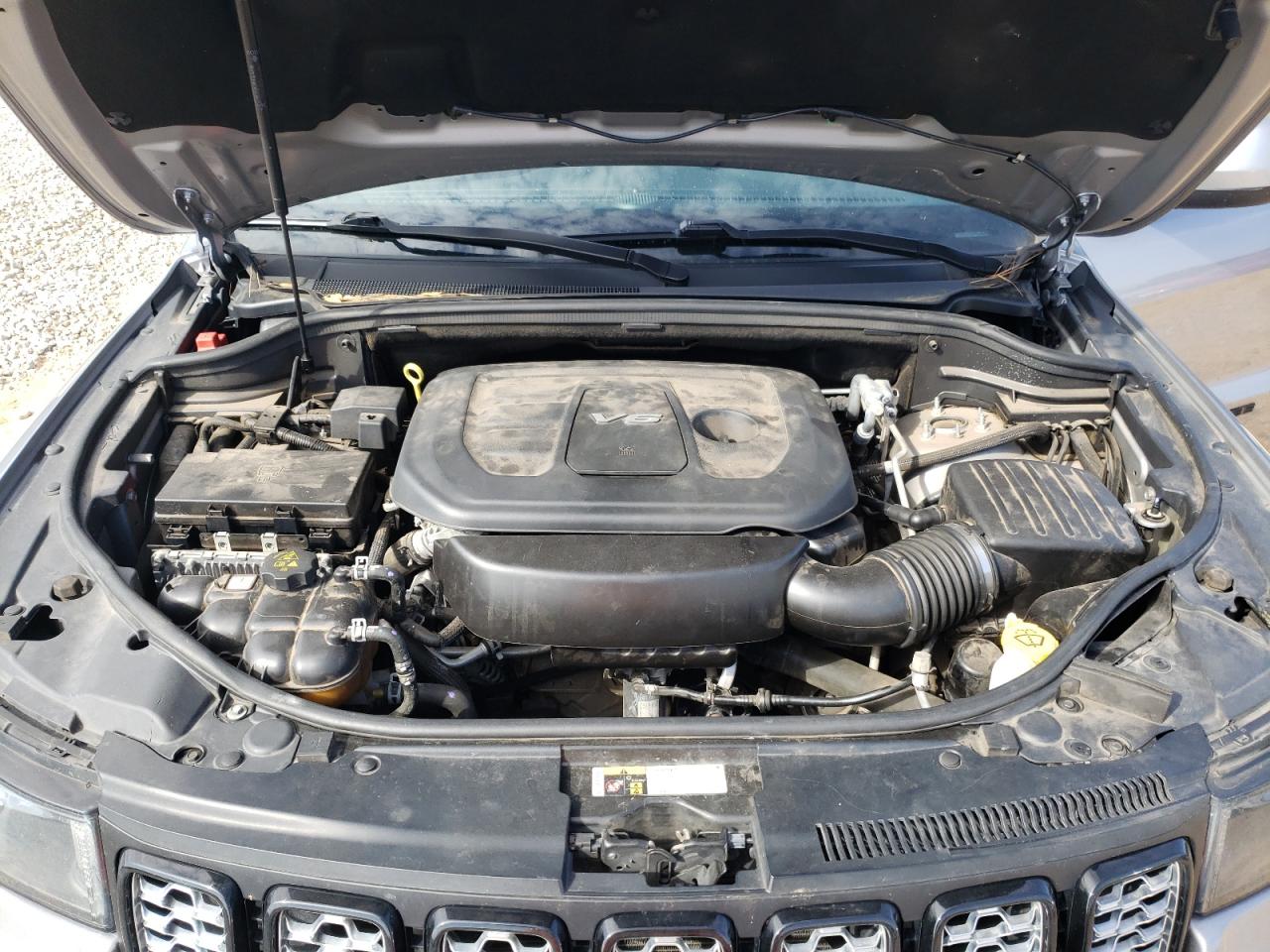 2018 Jeep Grand Cherokee VIN 1C4RJEAG2JC304458 Copart auction photo, minor dent/scratches damage thumbnail 14