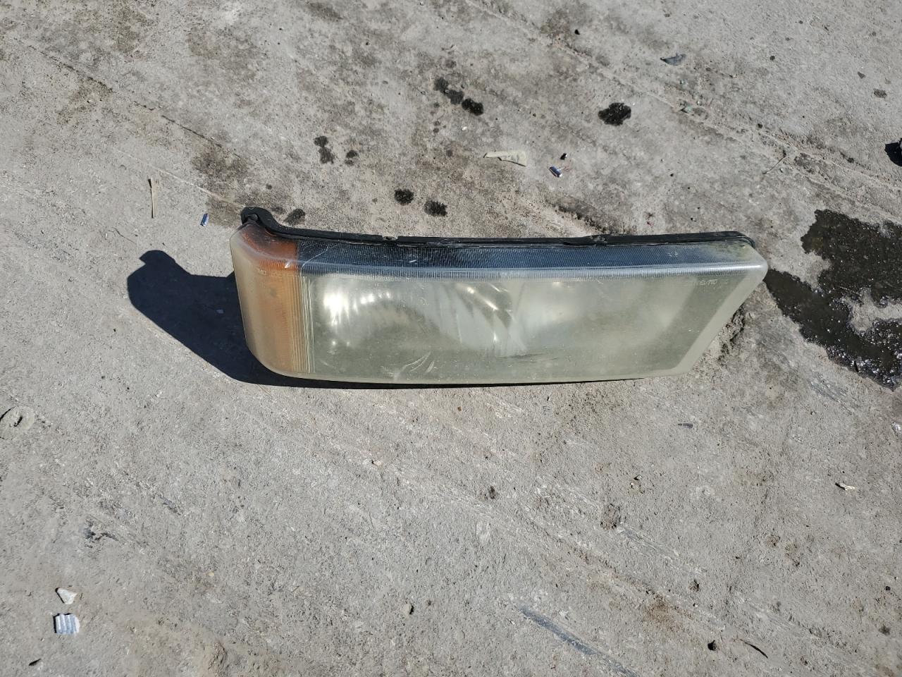 2004 Chevrolet Silverado VIN 1GCEC14XX4Z308059 Copart auction photo, front end damage thumbnail 12