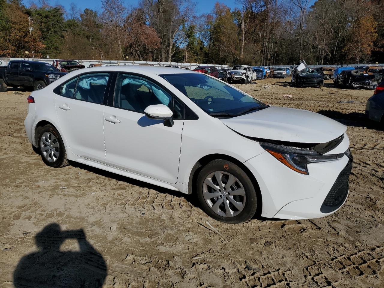 2022 Toyota Corolla VIN 5YFEPMAEXNP296323 Copart auction photo, front end / minor dent/scratches damage thumbnail 4