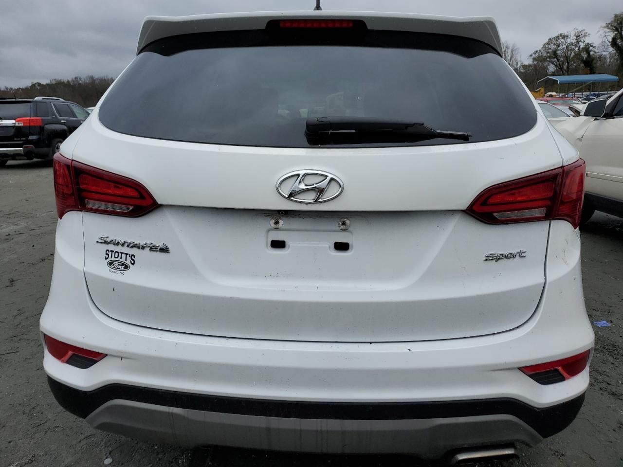 2018 Hyundai Santa Fe VIN 5NMZT3LB0JH081306 Copart auction photo, front end / undercarriage damage thumbnail 6