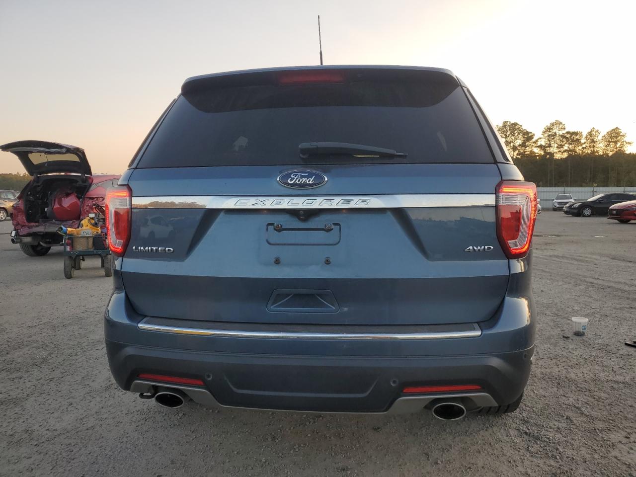 2018 Ford Explorer VIN 1FM5K8F81JGB45600 Copart auction photo, front end damage thumbnail 6