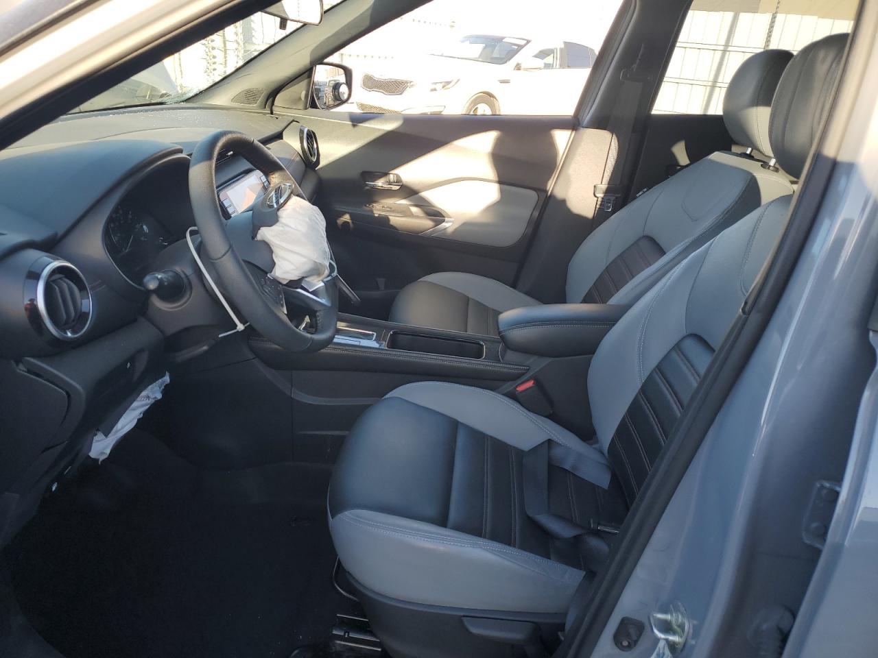 2021 Nissan Kicks VIN 3N1CP5DV8ML554460 Copart auction photo, front end damage thumbnail 7