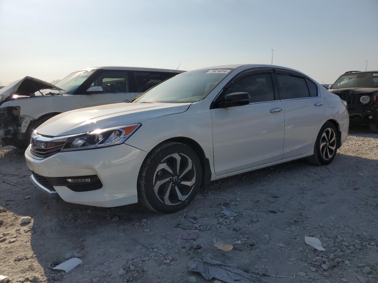 2017 Honda Accord VIN 1HGCR3F85HA002092
