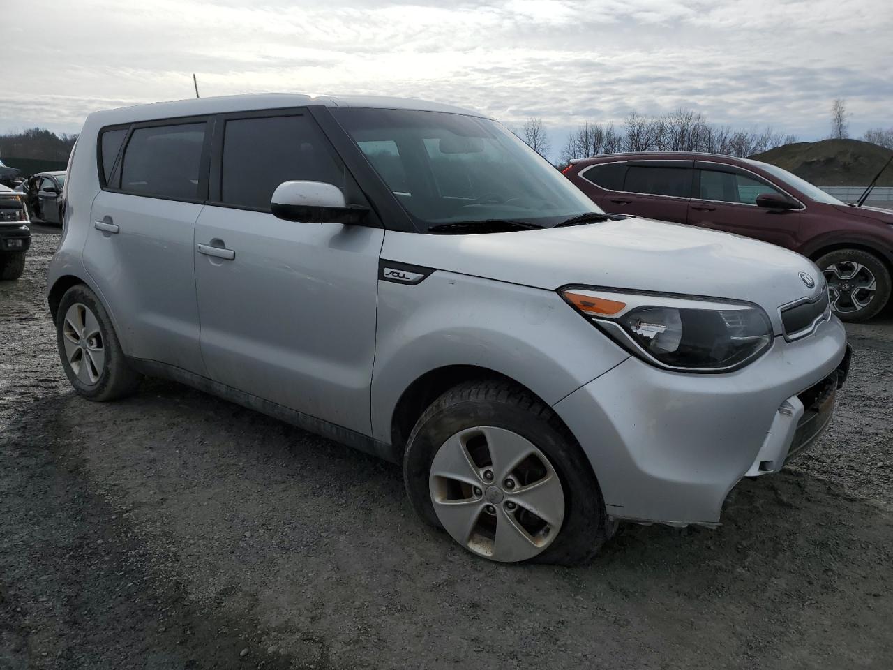 2016 KIA Soul VIN KNDJN2A28G7843561 Copart auction photo, front end / minor dent/scratches damage thumbnail 4