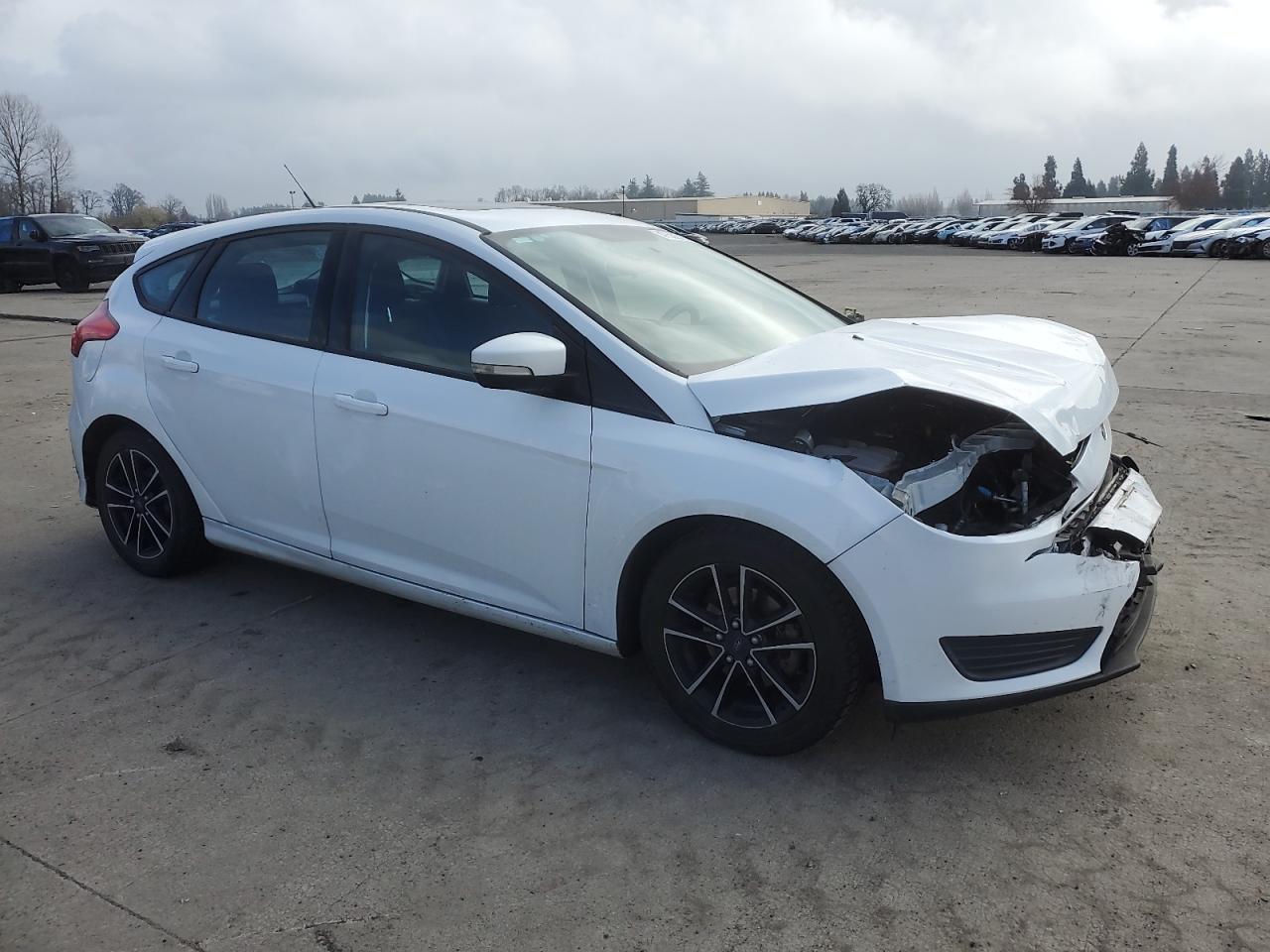 2016 Ford Focus VIN 1FADP3K20GL269868 Copart auction photo, front end damage thumbnail 4