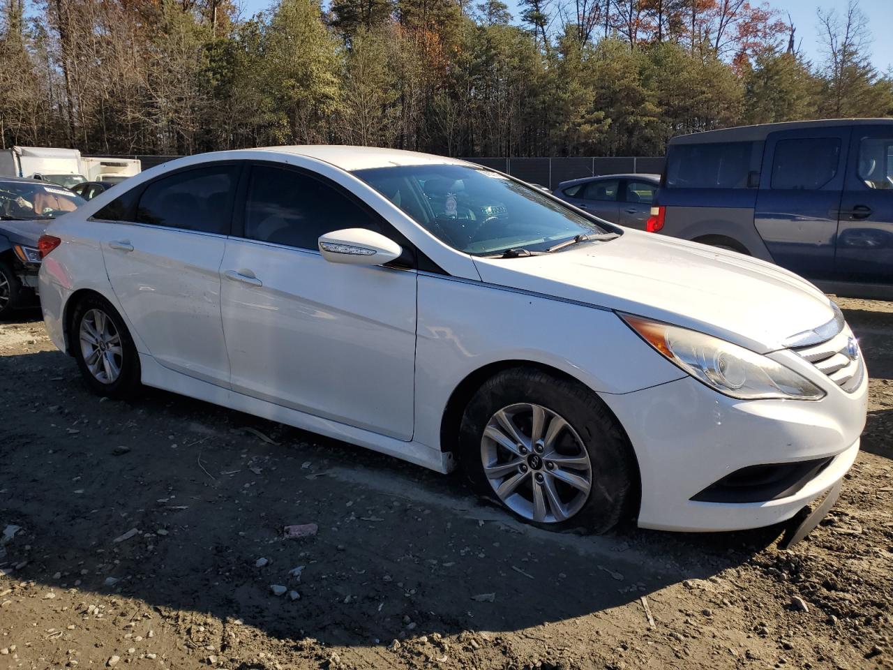 2014 Hyundai Sonata VIN 5NPEB4AC2EH895288 Copart auction photo, vandalism damage thumbnail 4