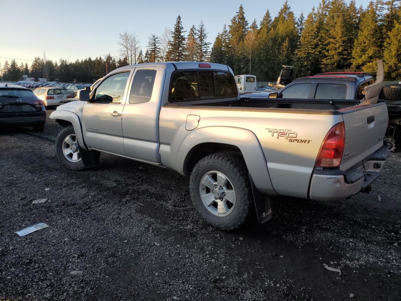 2007 Toyota Tacoma VIN 5TEUU42N47Z338615 Copart auction photo, front end / undercarriage damage thumbnail 2