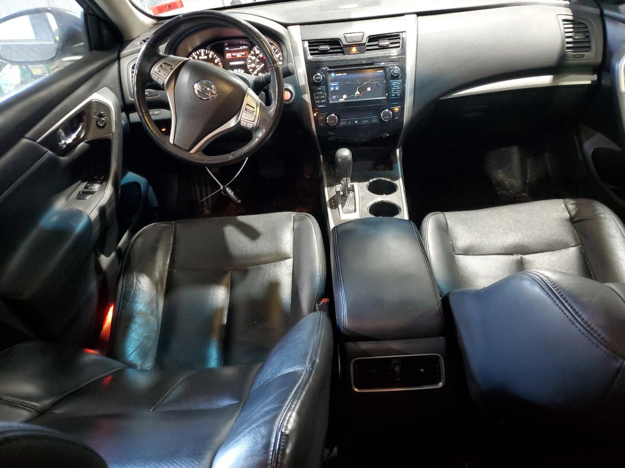 2015 Nissan Altima VIN 1N4AL3APXFN863379 Copart auction photo, front end / minor dent/scratches damage thumbnail 8