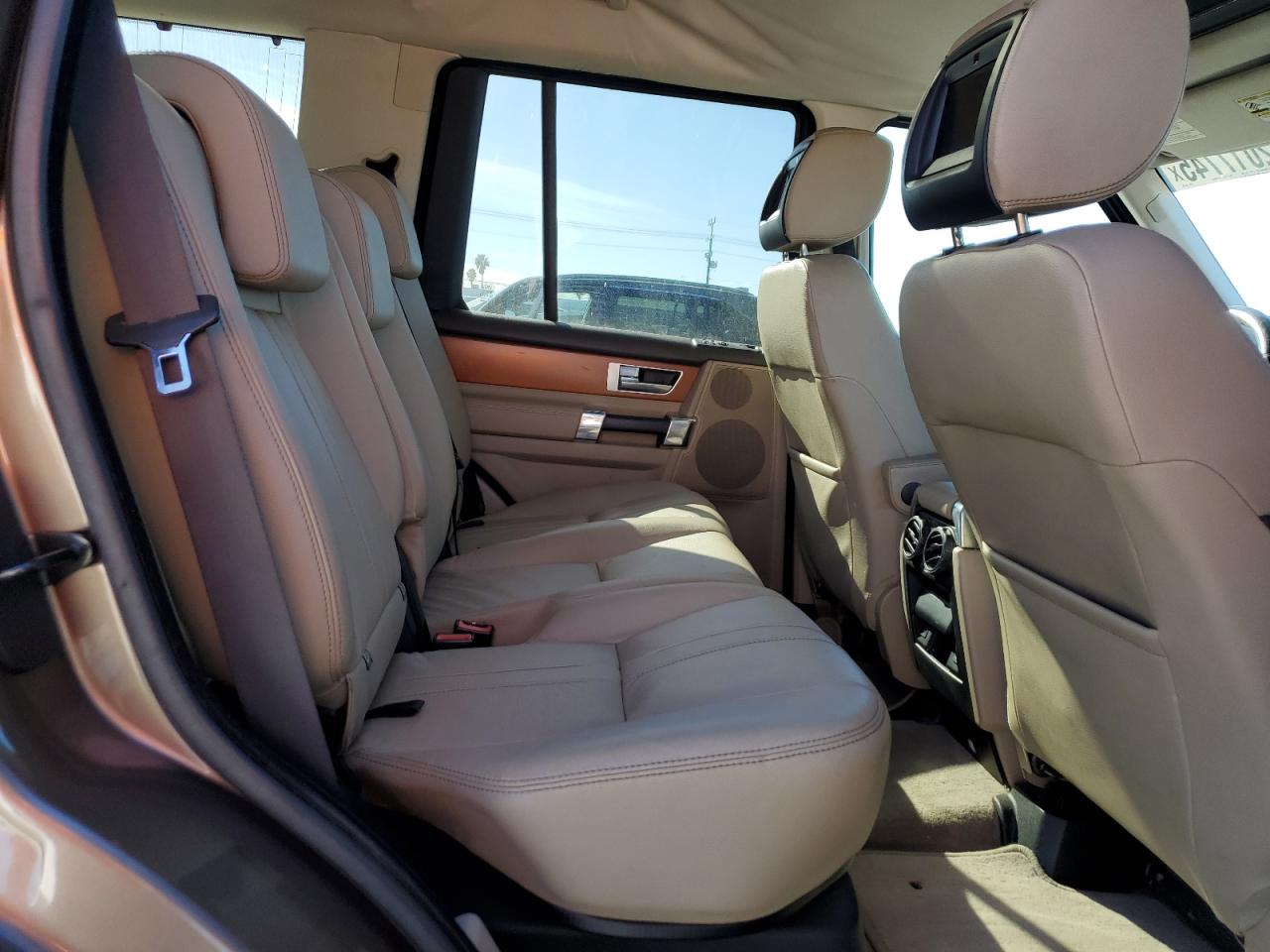 2010 Land Rover LR4 VIN SALAF2D41AA524290 Copart auction photo, front end damage thumbnail 11