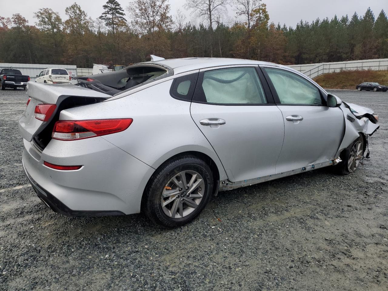 2019 KIA Optima VIN 5XXGT4L31KG350242 Copart auction photo, rollover damage thumbnail 3