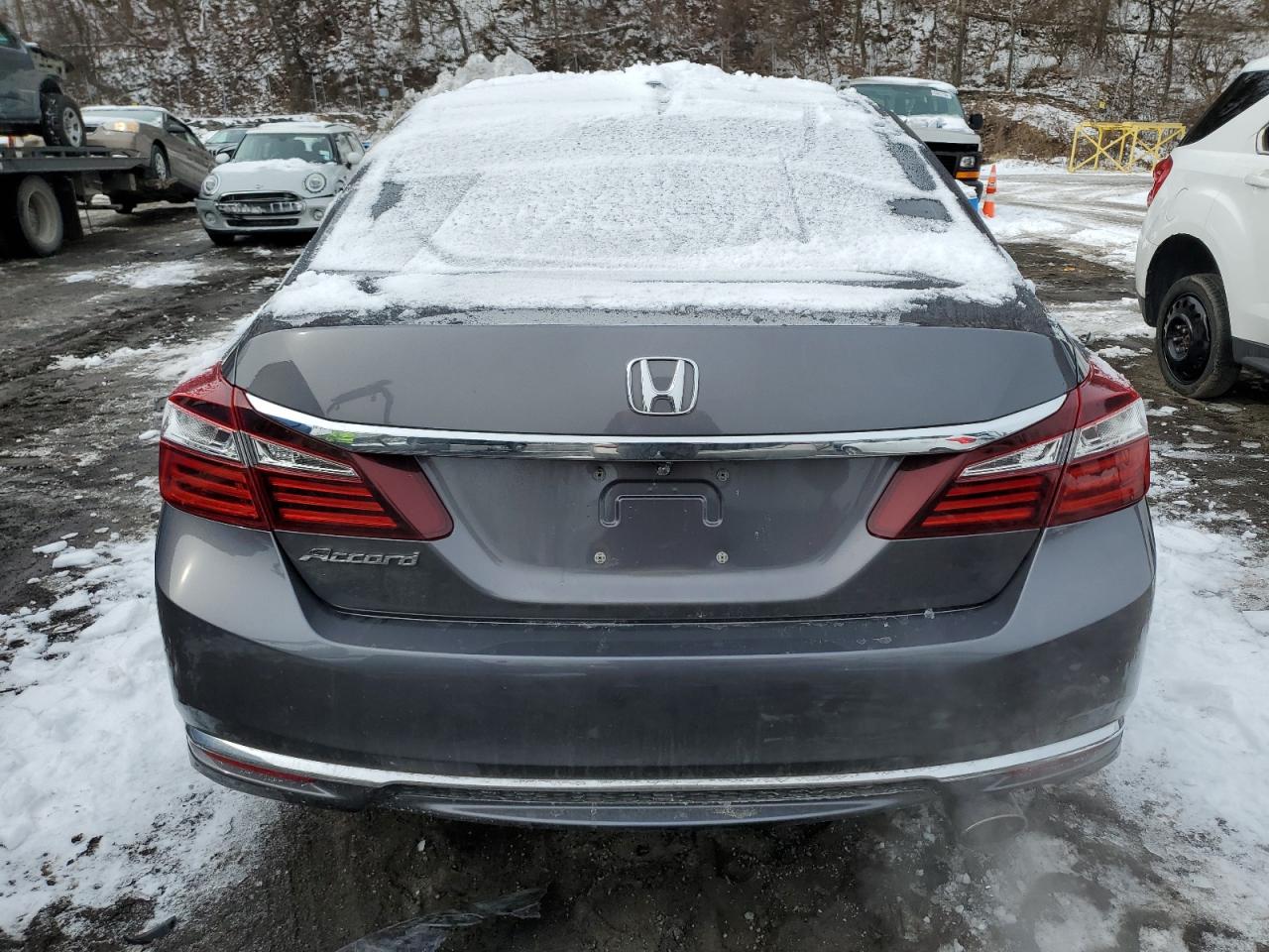 2017 Honda Accord VIN 1HGCR2F71HA298262 Copart auction photo, front end damage thumbnail 6