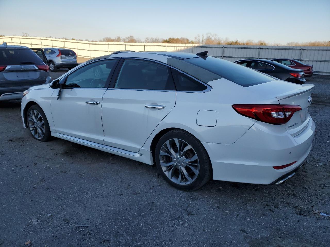 2015 Hyundai Sonata VIN 5NPE34ABXFH129623 Copart auction photo, all over damage thumbnail 2