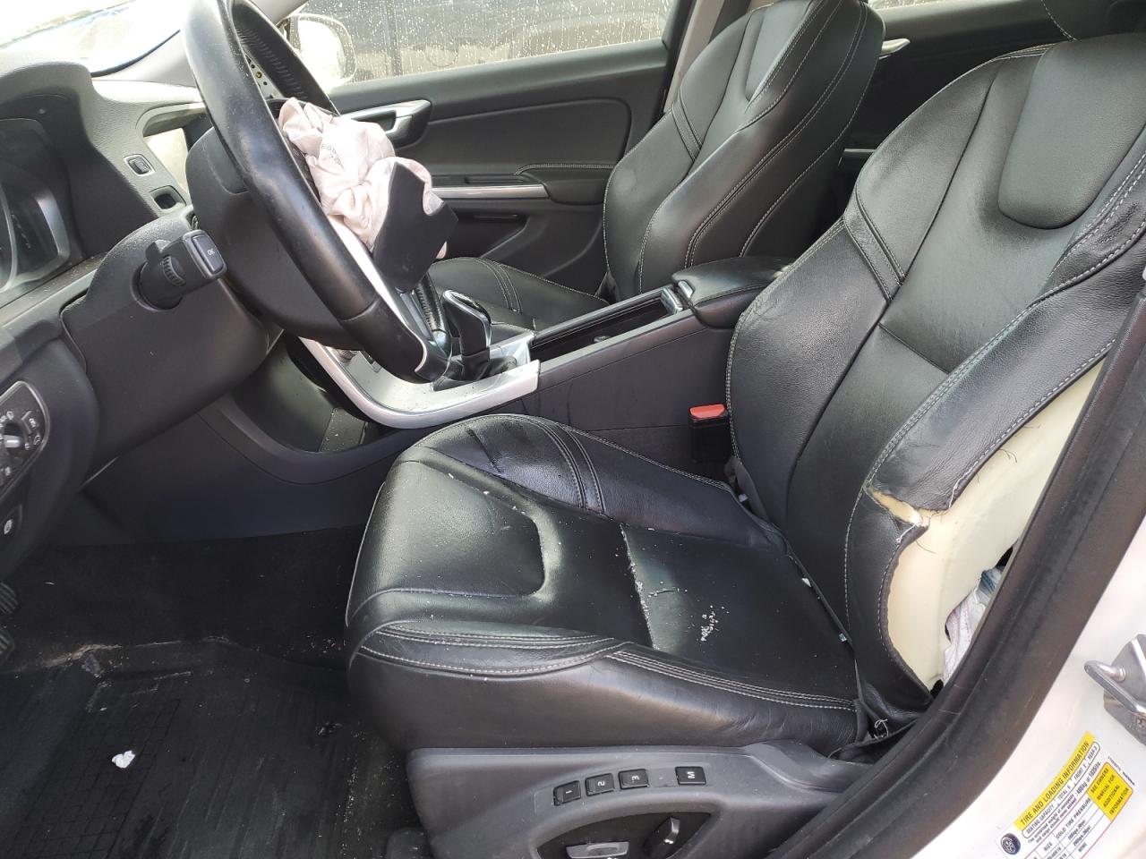 2017 Volvo S60 VIN YV126MFL5H2436949 Copart auction photo, front end / side damage thumbnail 7