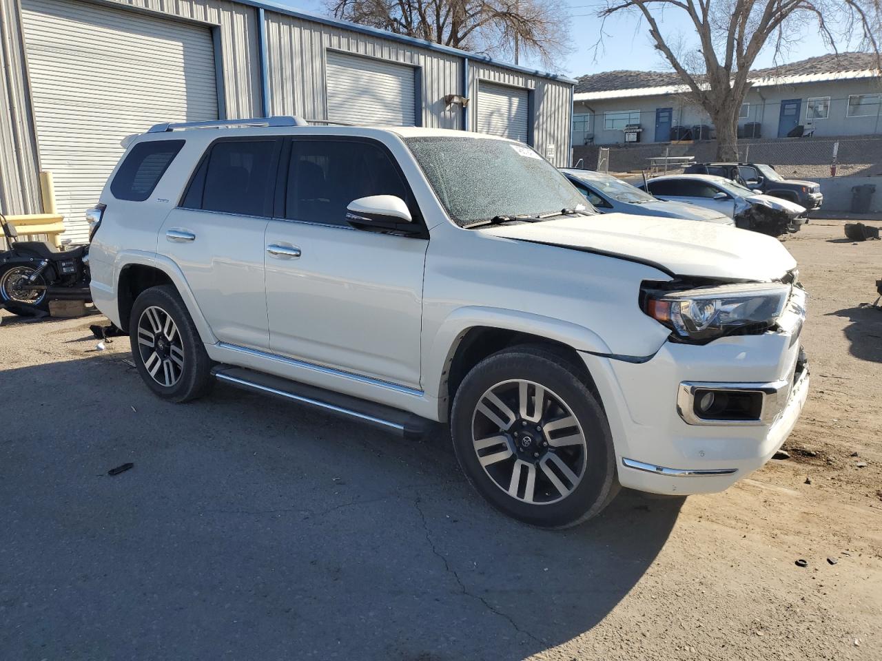 2017 Toyota 4Runner VIN JTEBU5JR2H5477594 Copart auction photo, front end damage thumbnail 4