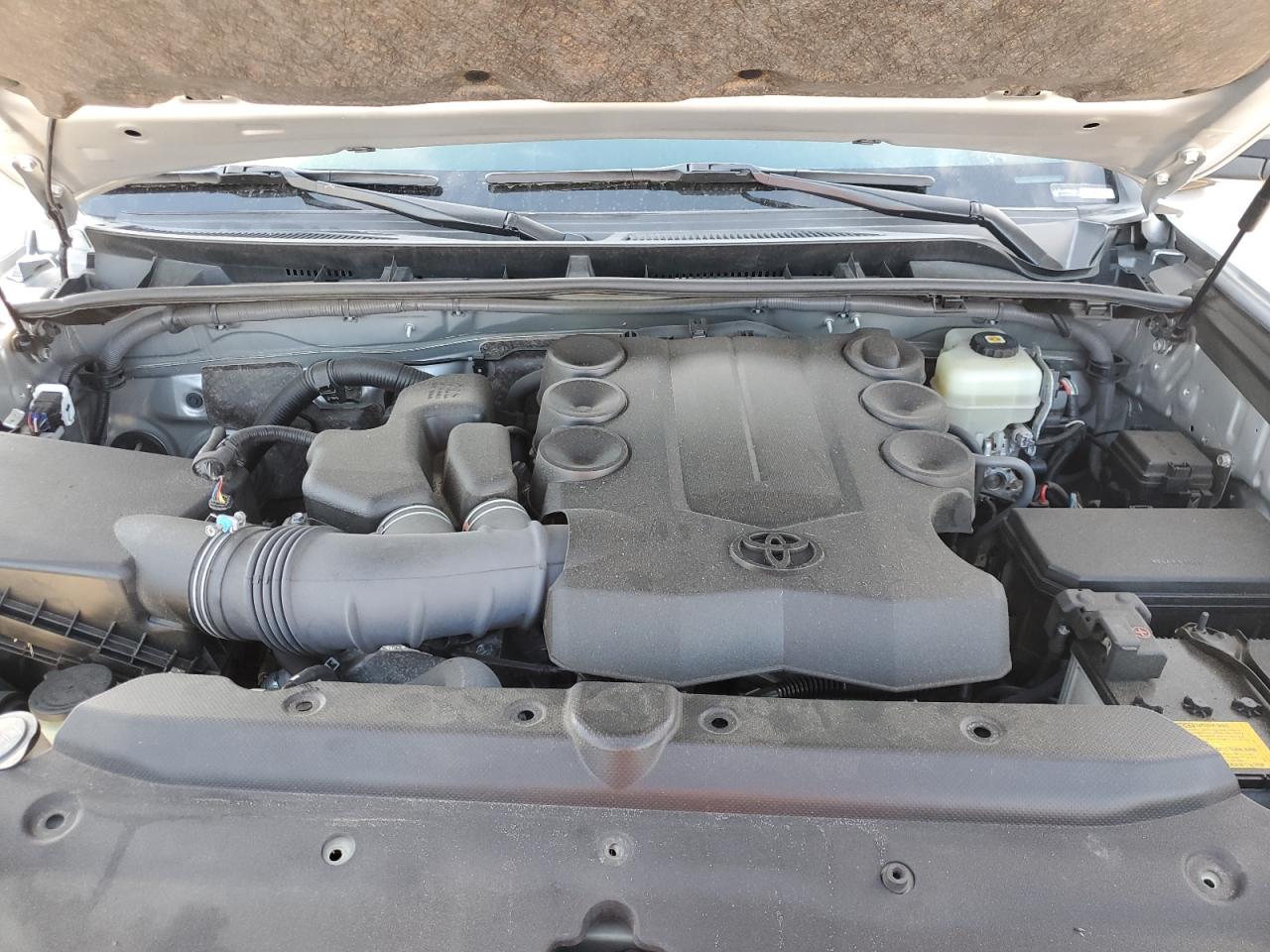 2021 Toyota 4Runner VIN JTEMU5JR7M5895281 Copart auction photo, front end / minor dent/scratches damage thumbnail 11