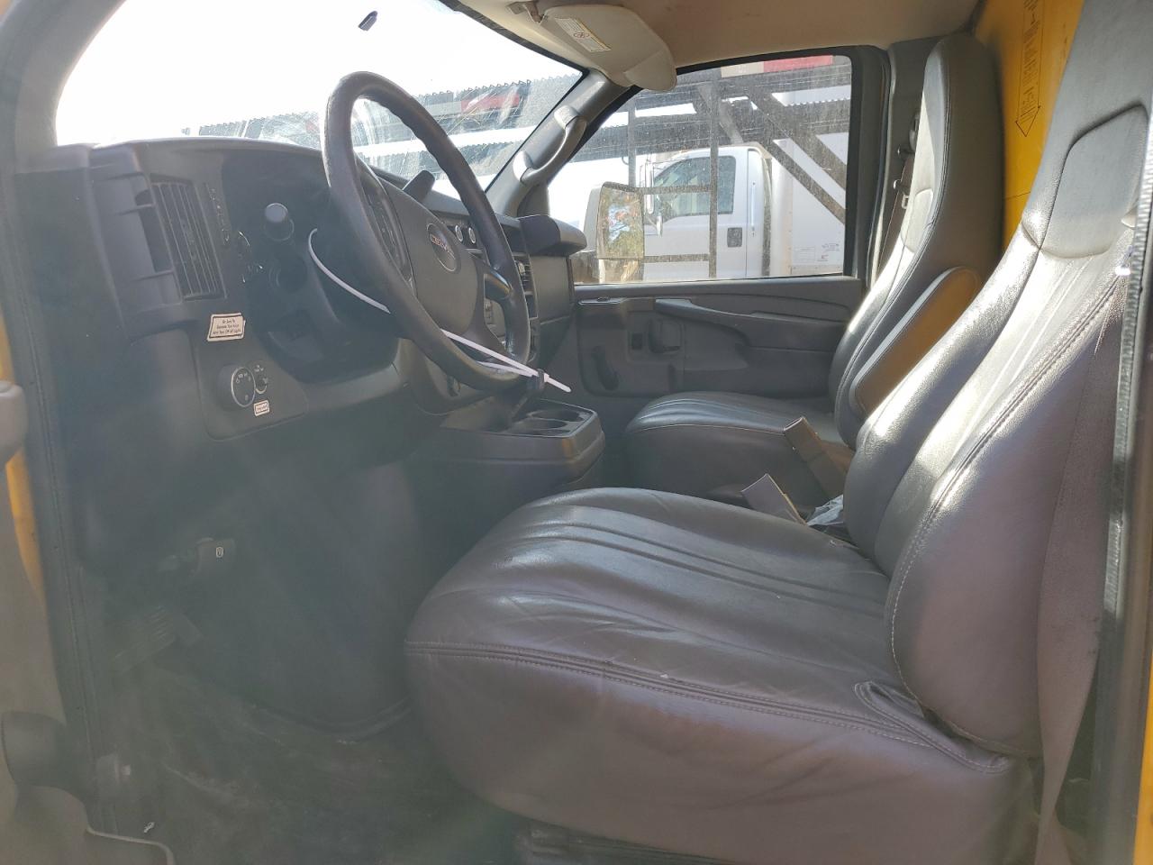 2015 GMC Savana VIN 1GD374CG9F1201497 Copart auction photo, front end / side damage thumbnail 7