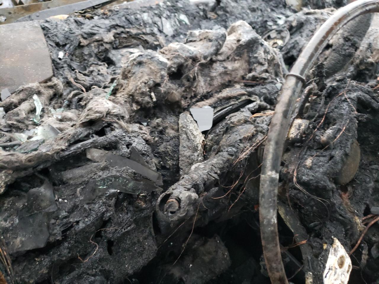 2017 Chevrolet Suburban VIN 1GNSKJKC5HR228297 Copart auction photo, burn / missing/altered vin damage thumbnail 9