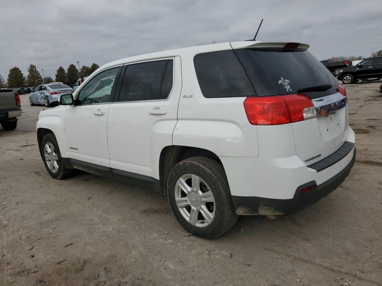 2015 GMC Terrain VIN 2GKALMEK6F6146677 Copart auction photo, front end damage thumbnail 2