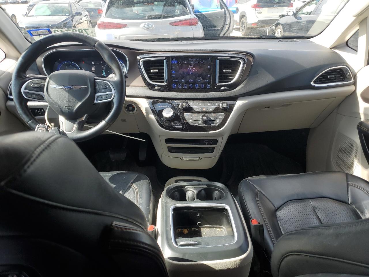 2017 Chrysler Pacifica VIN 2C4RC1EG2HR578466 Copart auction photo, side damage thumbnail 8