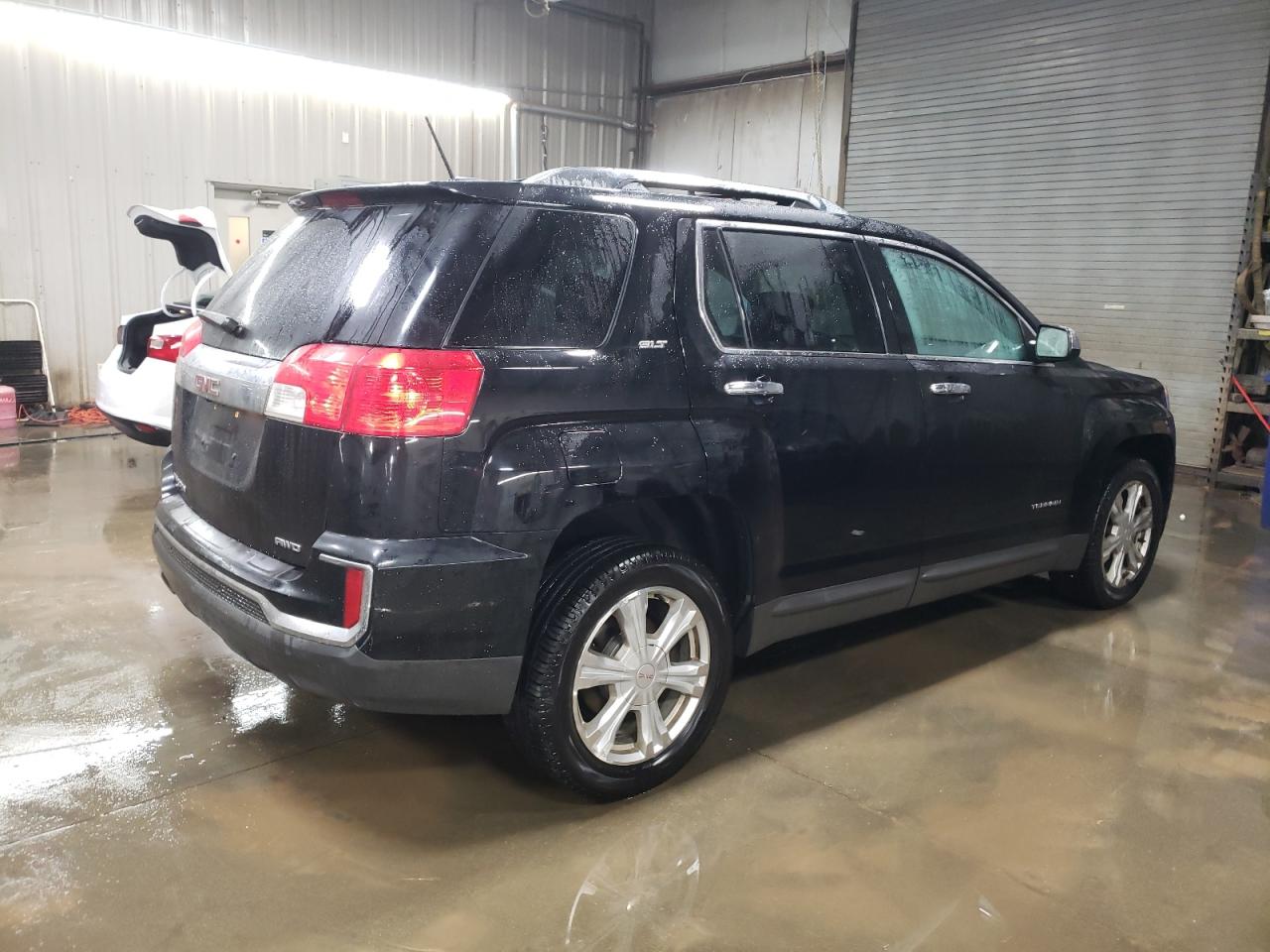 2017 GMC Terrain VIN 2GKFLUEK4H6309254 Copart auction photo, undercarriage damage thumbnail 3