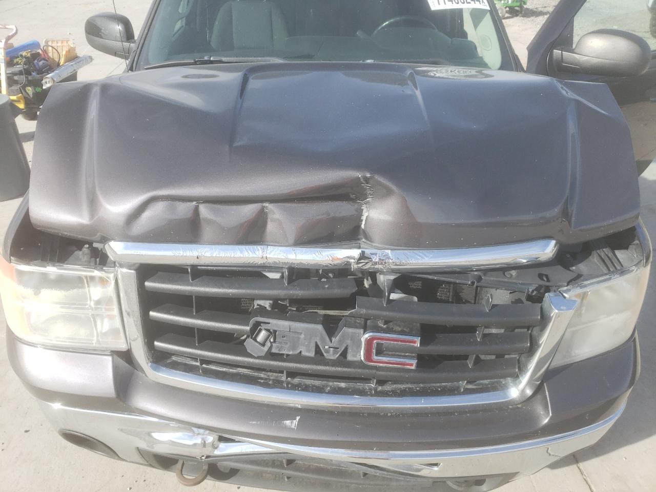 2010 GMC Sierra VIN 3GTRKVE38AG124306 Copart auction photo, front end damage thumbnail 12