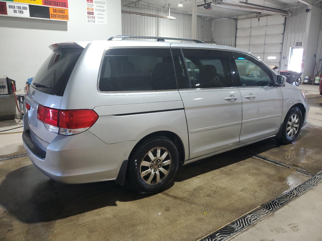 2010 Honda Odyssey VIN 5FNRL3H57AB058822 Copart auction photo, side damage thumbnail 3