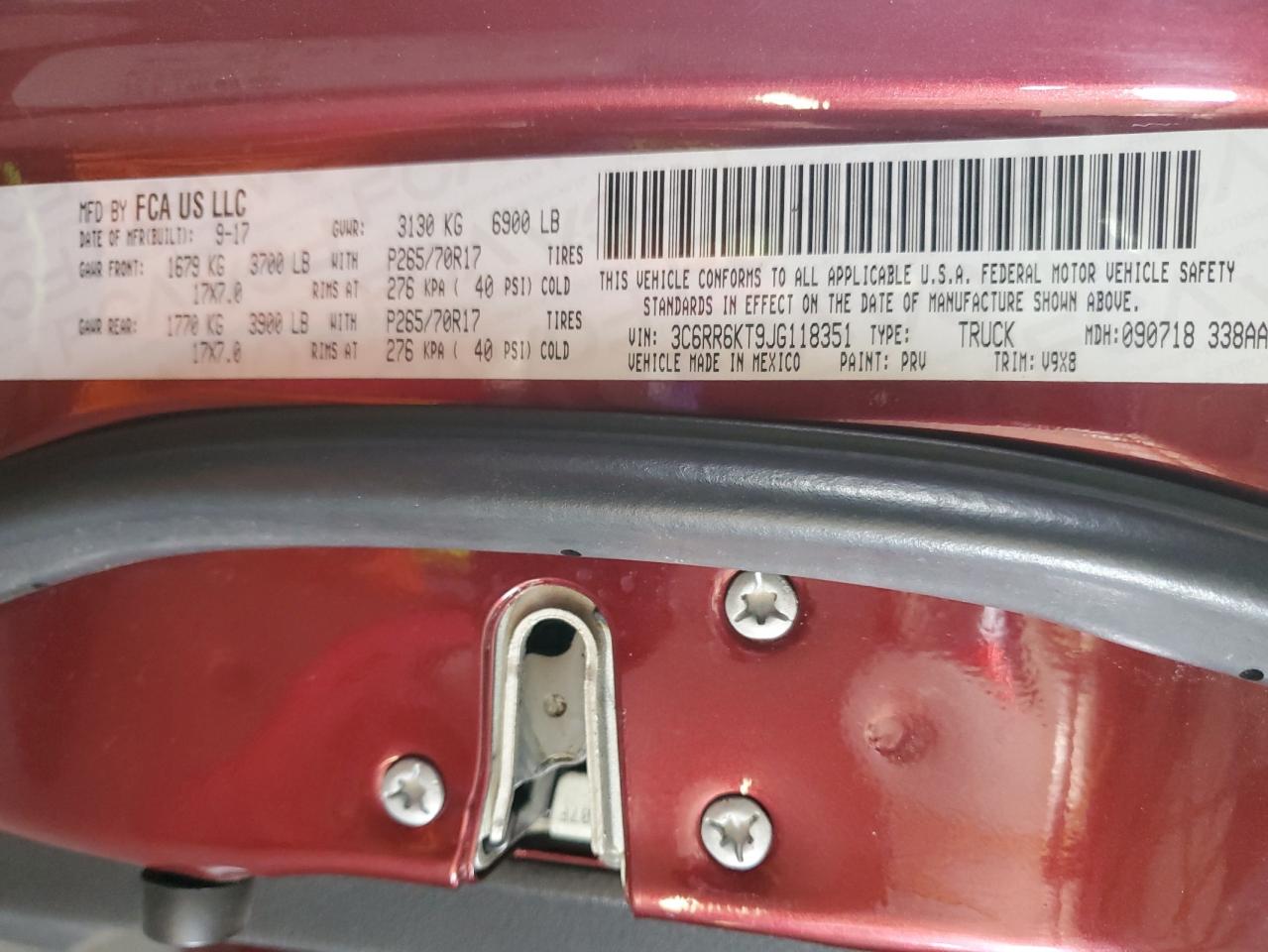 2018 RAM 1500 VIN 3C6RR6KT9JG118351 Copart auction photo, front end damage thumbnail 13
