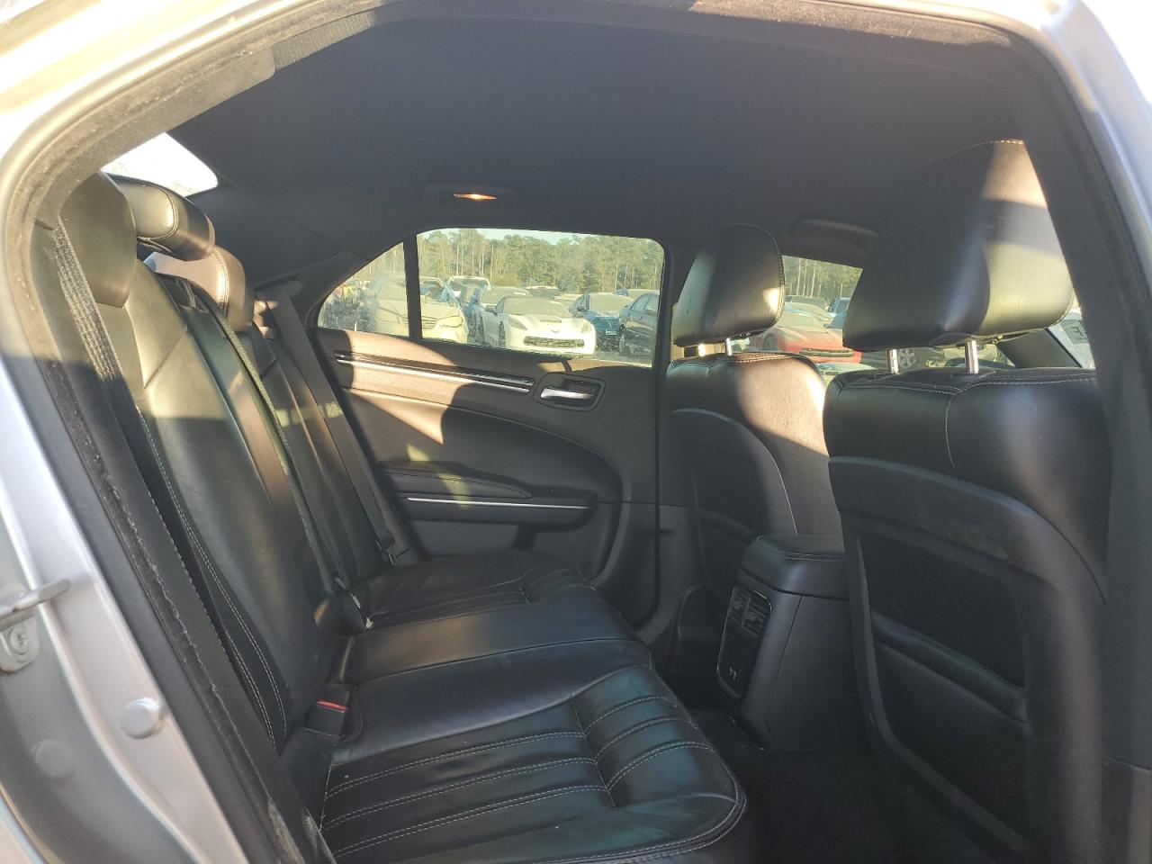 2018 Chrysler 300 VIN 2C3CCABG4JH222921 Copart auction photo, front end damage thumbnail 10