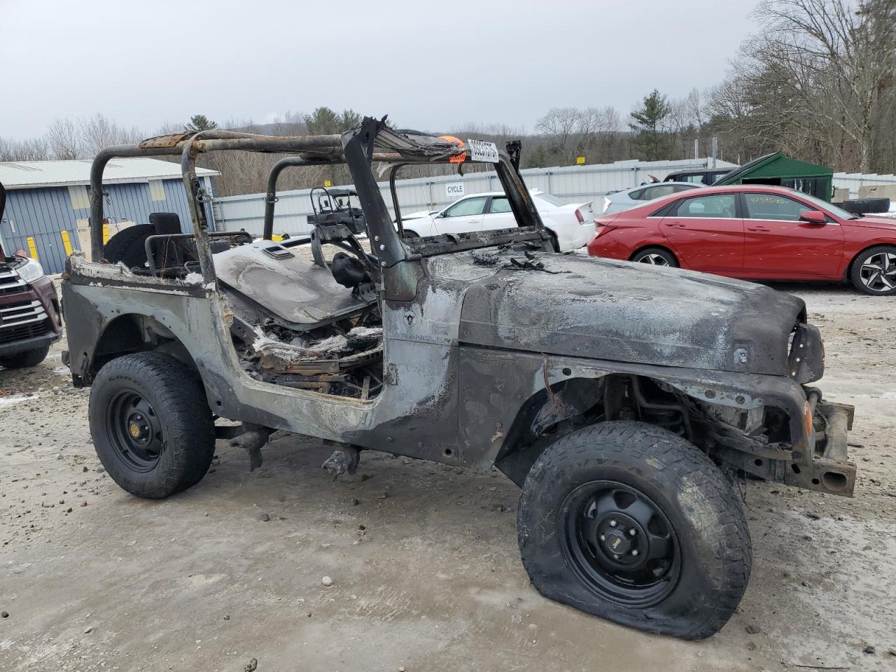 1998 Jeep Wrangler VIN 1J4FY29P4WP759579 Copart auction photo, burn / burn - interior damage thumbnail 4