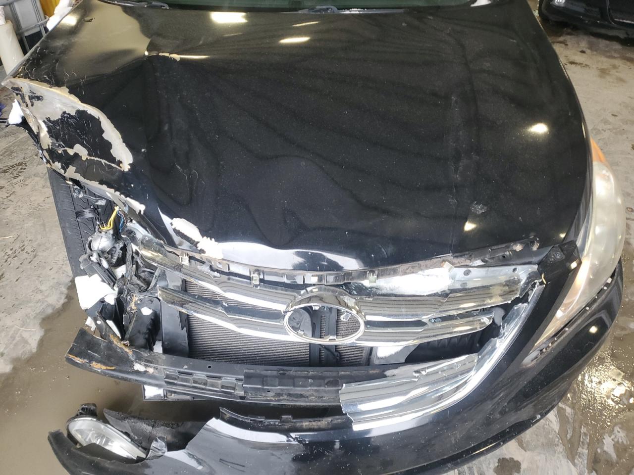 2012 Hyundai Sonata VIN 5NPEC4AB1CH357067 Copart auction photo, front end / minor dent/scratches damage thumbnail 12