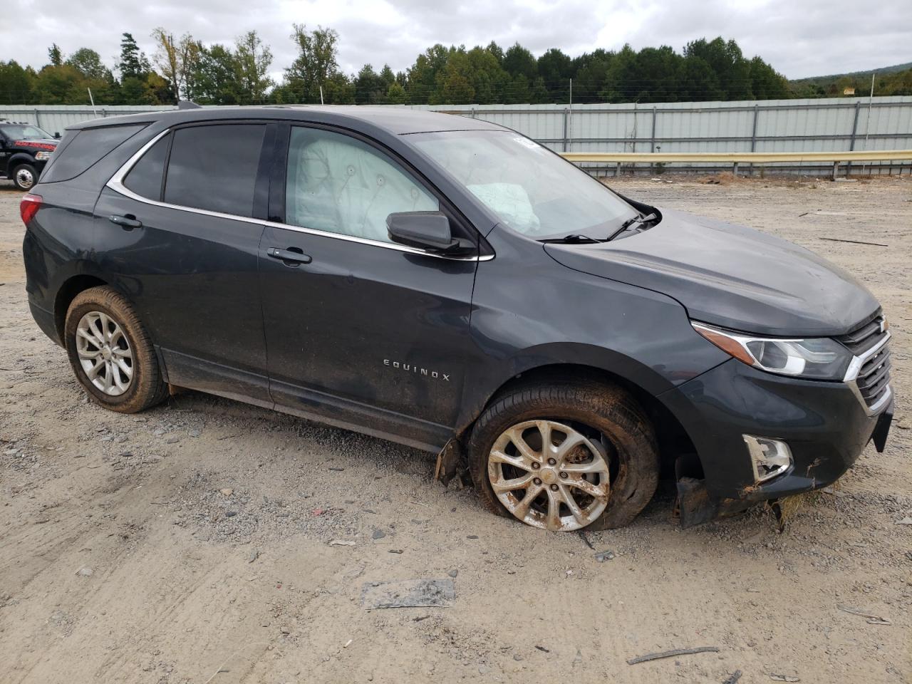 2019 Chevrolet Equinox VIN 2GNAXUEV9K6138200 Copart auction photo, all over / undercarriage damage thumbnail 4
