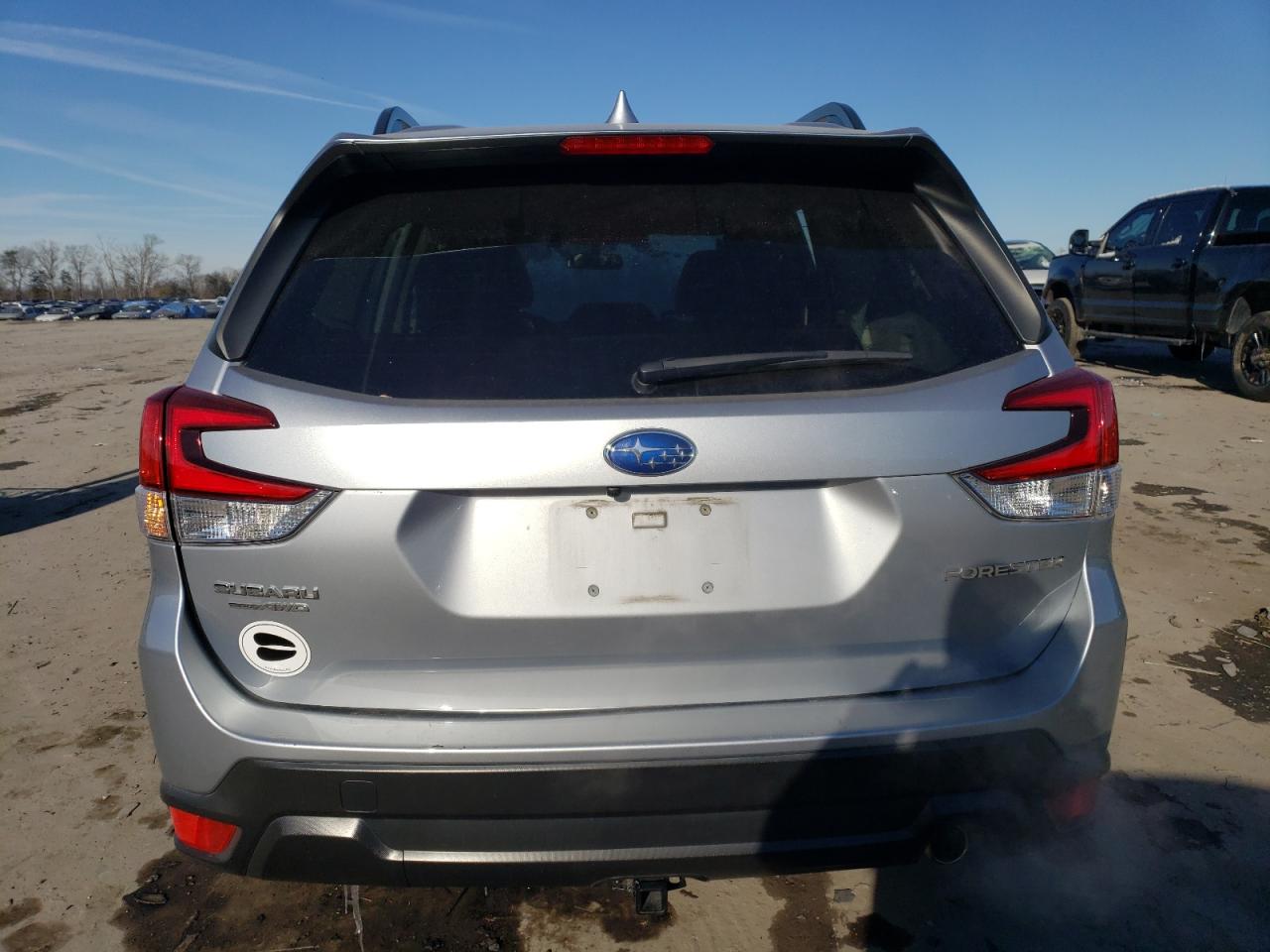 2019 Subaru Forester VIN JF2SKASC0KH531513 Copart auction photo, side / rear end damage thumbnail 6