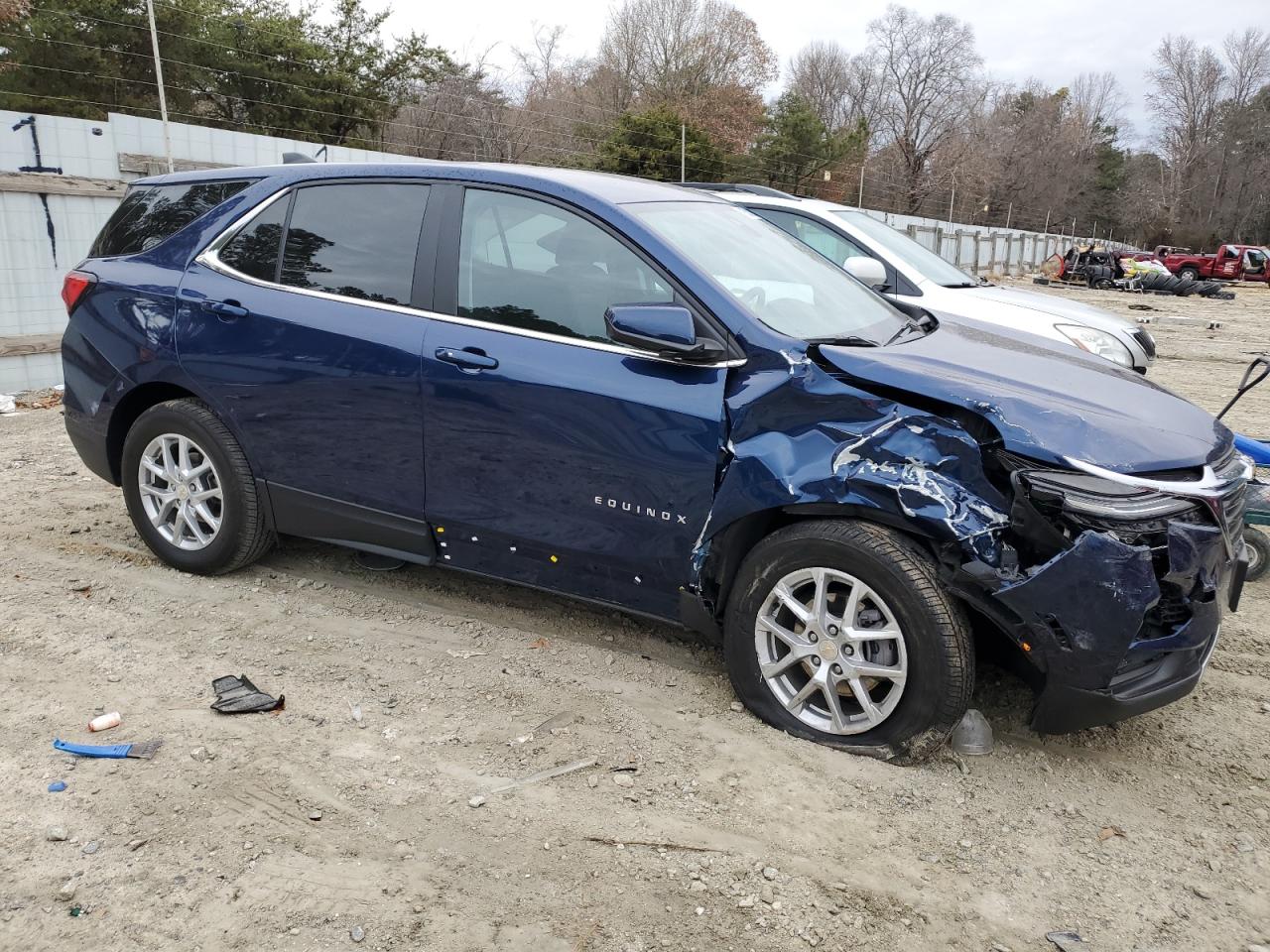2023 Chevrolet Equinox VIN 3GNAXUEG2PL205823 Copart auction photo, side / front end damage thumbnail 4