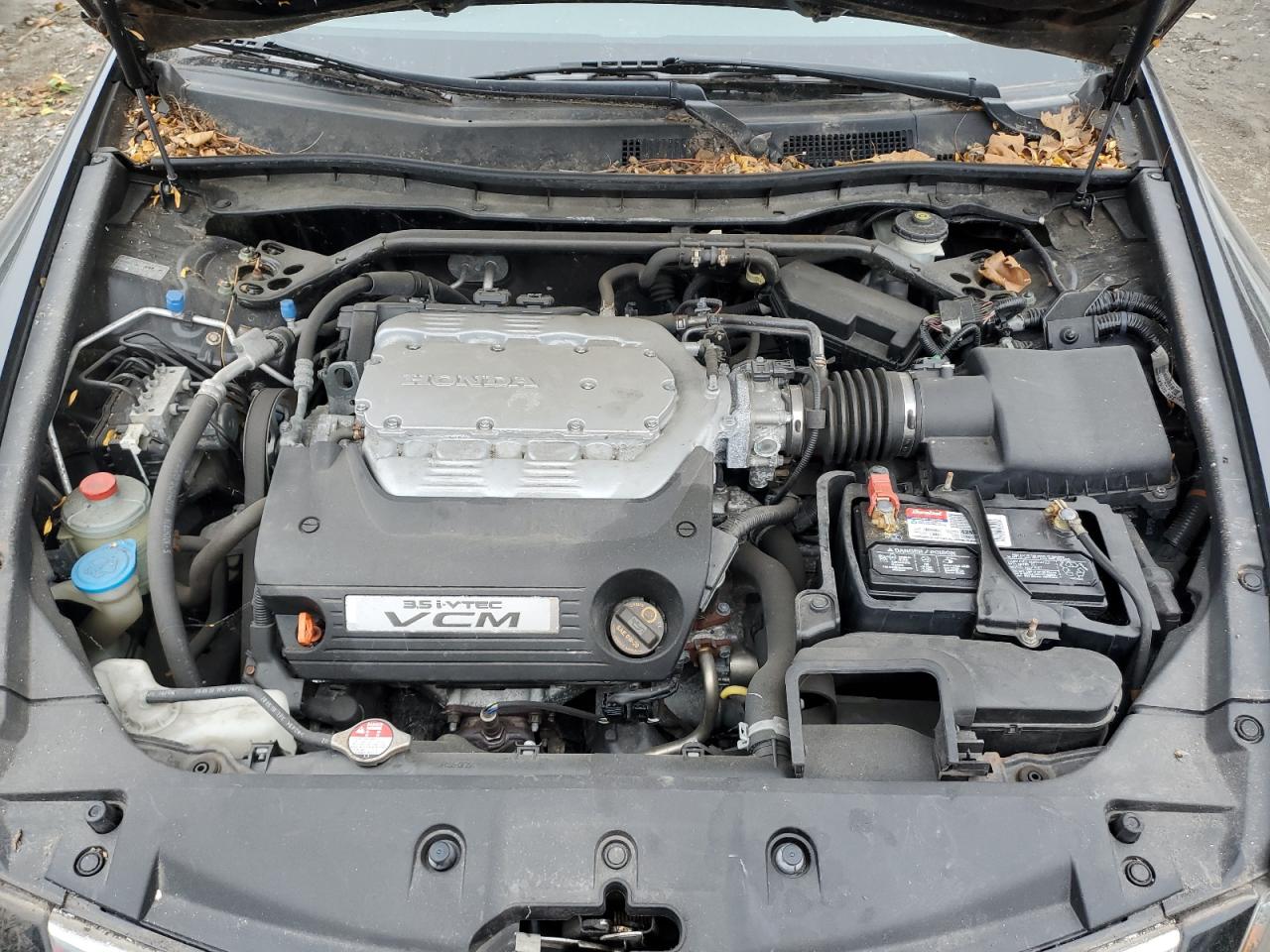 2011 Honda Accord VIN 1HGCP3F83BA003061 Copart auction photo, minor dent/scratches damage thumbnail 11
