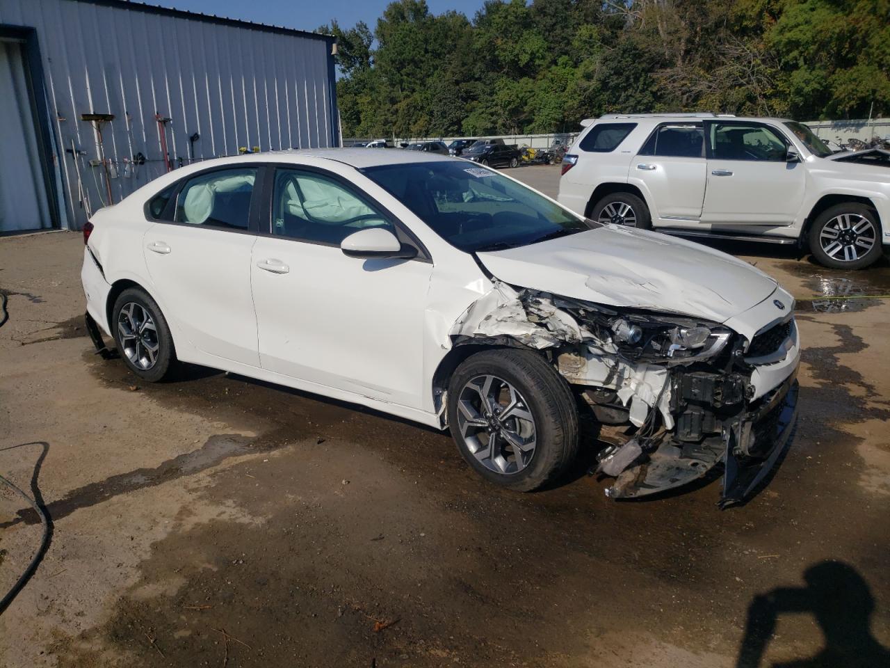 2019 KIA Forte VIN 3KPF24AD5KE020204 Copart auction photo, front end damage thumbnail 4