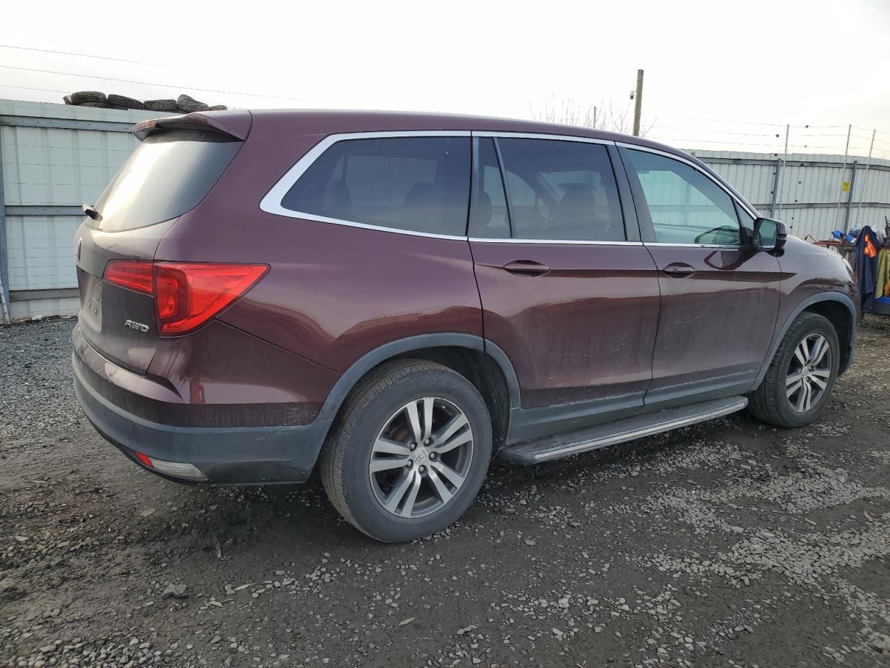 2017 Honda Pilot VIN 5FNYF6H58HB008994 Copart auction photo, front end damage thumbnail 3