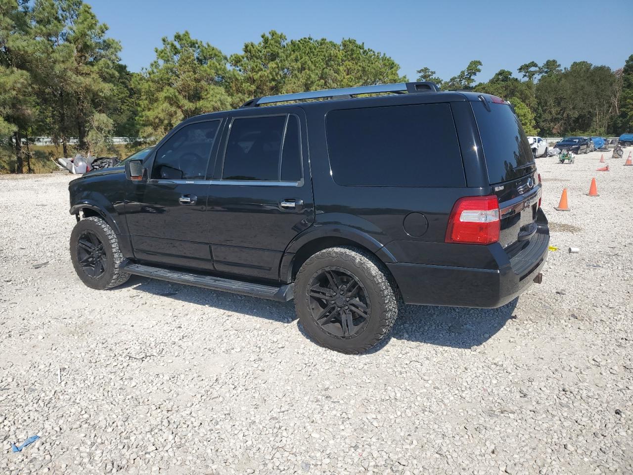2015 Ford Expedition VIN 1FMJU1KT8FEF44615 Copart auction photo, front end damage thumbnail 2