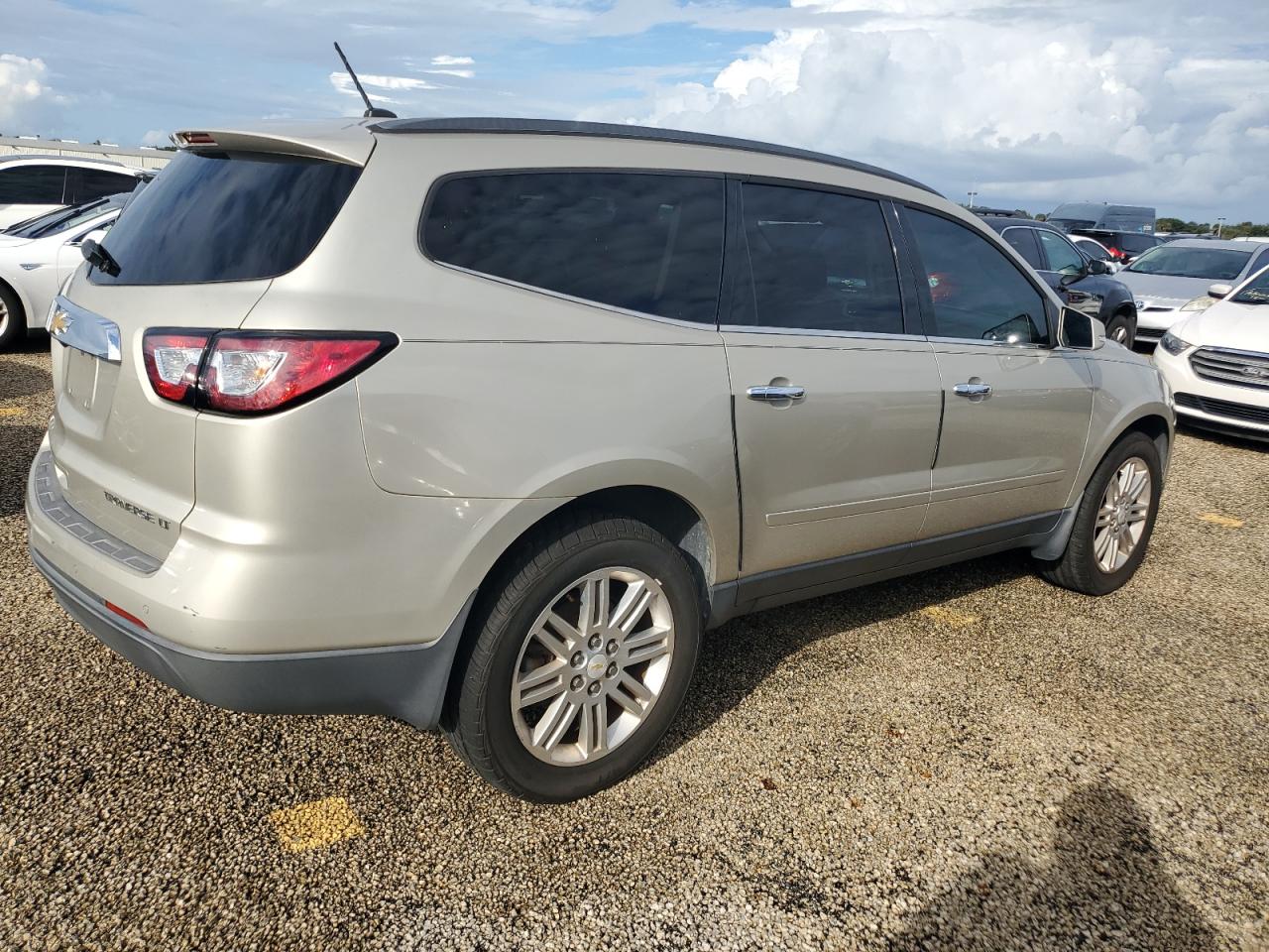 2014 Chevrolet Traverse VIN 1GNKRGKD3EJ336290 Copart auction photo, water/flood damage thumbnail 3