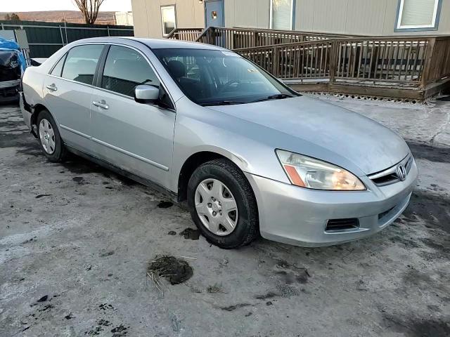 2007 Honda Accord VIN 1HGCM56457A218031 Copart auction photo, rear end damage thumbnail 11