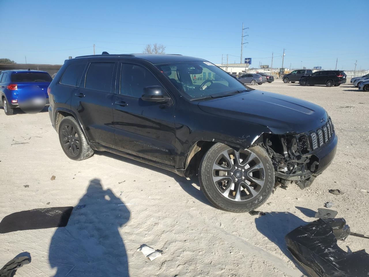 2018 Jeep Grand Cherokee VIN 1C4RJEAGXJC175224 Copart auction photo, front end damage thumbnail 4