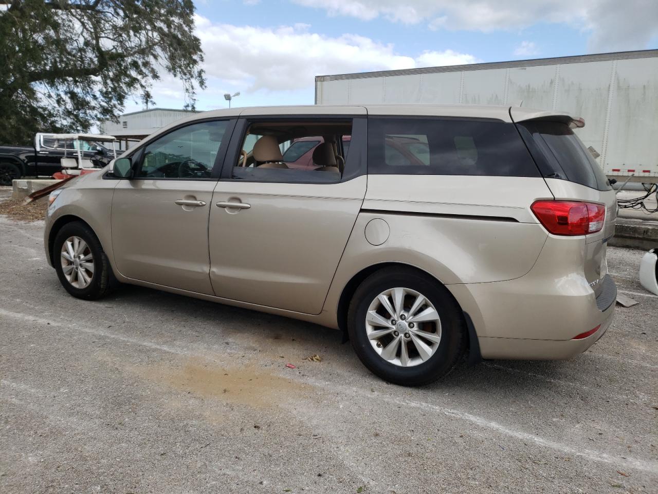 2017 KIA Sedona VIN KNDMB5C15H6306598 Copart auction photo, water/flood damage thumbnail 2