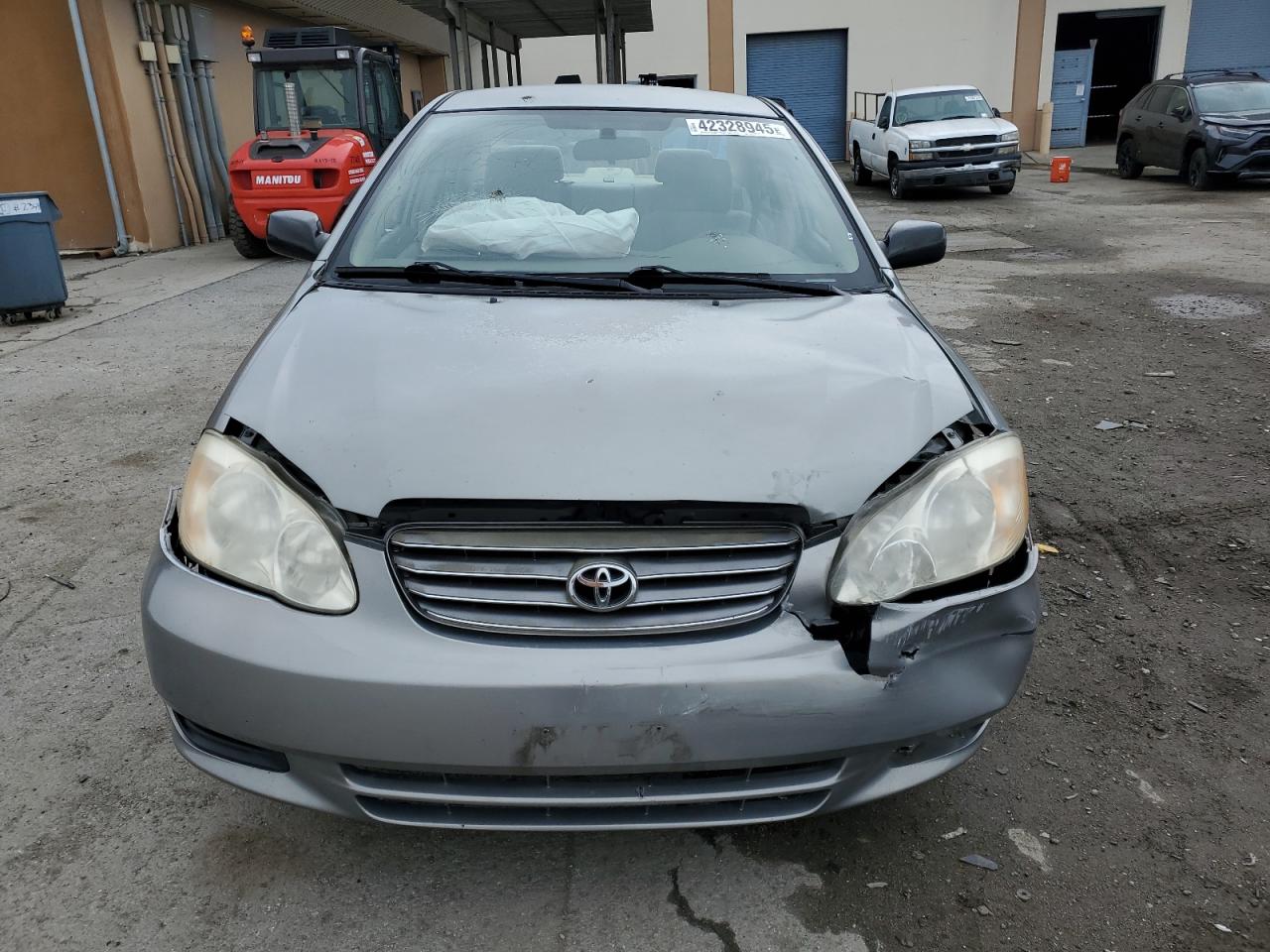 2004 Toyota Corolla VIN 1NXBR32E24Z215107 Copart auction photo, front end / rear end damage thumbnail 5